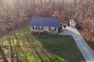 1045 Quail Rd, Lexington, NC 27292 - Photo 3