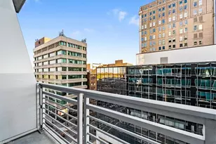 201 N Elm St, Greensboro, NC 27401 - Photo 23