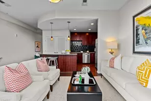 201 N Elm St, Greensboro, NC 27401 - Photo 13