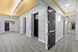 201 N Elm St, Greensboro, NC 27401 - Photo 33