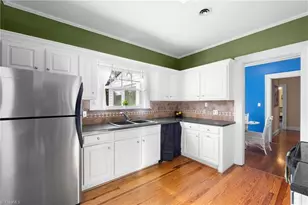 403 Spring St, Thomasville, NC 27360 - Photo 11