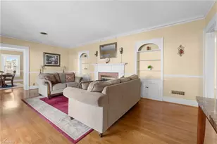 403 Spring St, Thomasville, NC 27360 - Photo 3