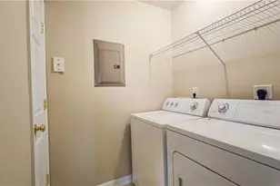 2033 Salem Bluff Dr, Winston-Salem, NC 27127 - Photo 11