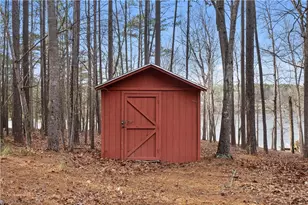 621 Crystal Bay Dr, Denton, NC 27239 - Photo 29