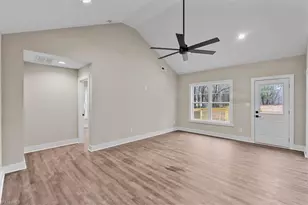 125 Albertson Rd, Thomasville, NC 27360 - Photo 5