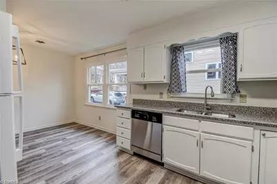 115 S Mendenhall Street #C, Greensboro, NC 27403 - Photo 7