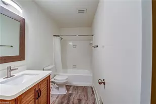 115 S Mendenhall St, Greensboro, NC 27403 - Photo 19