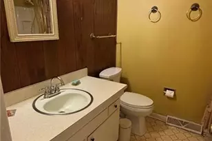 2223 Meloine Ln, Greensboro, NC 27407 - Photo 9