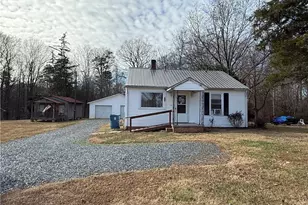 147 Wright St, Ramseur, NC 27316 - Photo 3