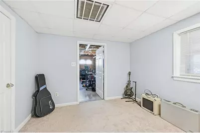 1008 Kingstree Ridge Drive, Winston-Salem, NC 27127 - Photo 41