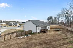 4824 Lord Andrews Pl, Liberty, NC 27298 - Photo 27