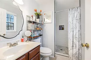 522 Foxcroft Dr, Winston-Salem, NC 27103 - Photo 17