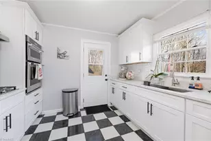 522 Foxcroft Dr, Winston-Salem, NC 27103 - Photo 11