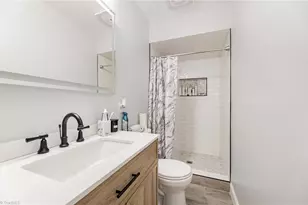 522 Foxcroft Dr, Winston-Salem, NC 27103 - Photo 21