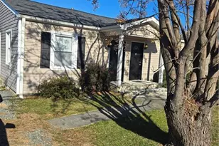 2405 McConnell Rd, Greensboro, NC 27401 - Photo 3