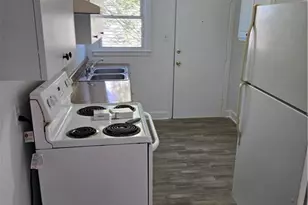 2405 McConnell Rd, Greensboro, NC 27401 - Photo 11