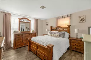 4 Chesterfield Ct, Greensboro, NC 27410 - Photo 21