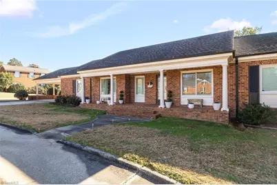 4 Chesterfield Court, Greensboro, NC 27410 - Photo 3