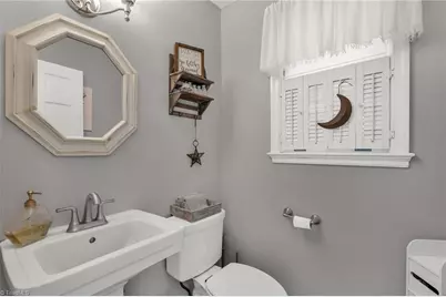 4 Chesterfield Court, Greensboro, NC 27410 - Photo 19