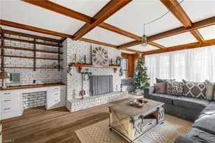 4 Chesterfield Ct, Greensboro, NC 27410 - Photo 9