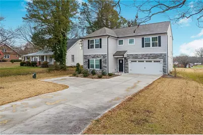 4627 Shattalon Drive, Winston-Salem, NC 27106 - Photo 23