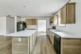 253 Ridge Top Rd, North Wilkesboro, NC 28659 - Photo 15