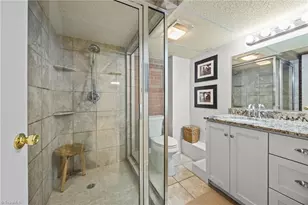 1625 Robinhood Dr, Burlington, NC 27217 - Photo 25