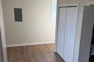 2801 Lamroc Rd, Greensboro, NC 27407 - Photo 3