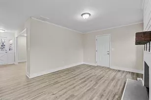 3309 Colony Dr, Jamestown, NC 27282 - Photo 9