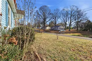 4029 Hilda St, Winston-Salem, NC 27101 - Photo 21