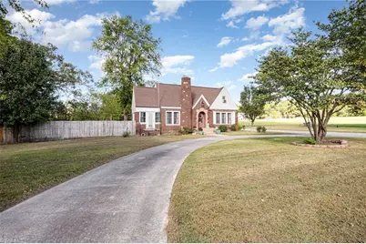 827 Shell Road, Thomasville, NC 27360 - Photo 1