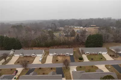 273 S Boyles Street, Pilot Mountain, NC 27041 - Photo 5