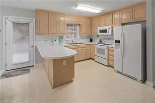 273 S Boyles St, Pilot Mountain, NC 27041 - Photo 19