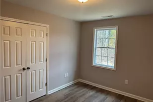 812 E Russell Ave, High Point, NC 27260 - Photo 25