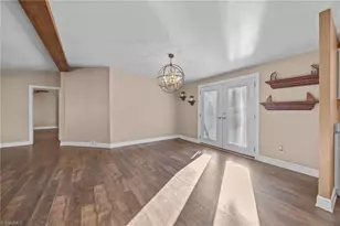 950 Waggoner Neal Rd, Walkertown, NC 27051 - Photo 17