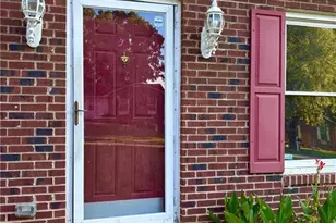 6 Lord Foxley Ct, Greensboro, NC 27405 - Photo 3