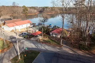 103 Robin Hood Rd, Lexington, NC 27292 - Photo 19