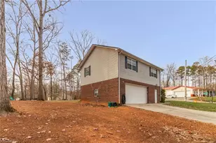 103 Robin Hood Rd, Lexington, NC 27292 - Photo 13