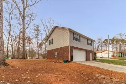 103 Robinhood Road, Lexington, NC 27292 - Photo 15