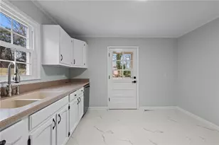 3202 James Pl, Greensboro, NC 27405 - Photo 15