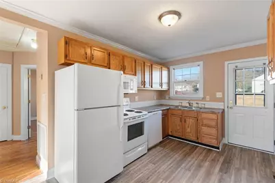 611 E Willowbrook Drive, Burlington, NC 27215 - Photo 7