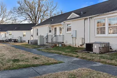 611 E Willowbrook Drive, Burlington, NC 27215 - Photo 17