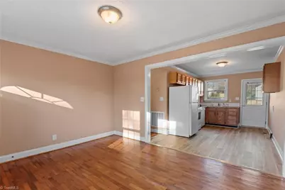 611 E Willowbrook Drive, Burlington, NC 27215 - Photo 5