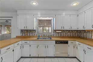 566 Palmer Dr, Southport, NC 28461 - Photo 9