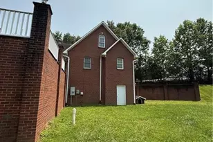 591 Fox Rd, Wilkesboro, NC 28697 - Photo 5