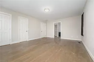 160 N Peace Haven Rd, Winston-Salem, NC 27104 - Photo 19