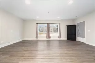 160 N Peace Haven Rd, Winston-Salem, NC 27104 - Photo 13