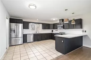 160 N Peace Haven Rd, Winston-Salem, NC 27104 - Photo 9