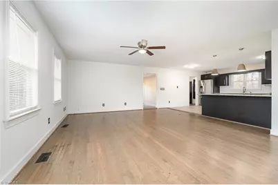 160 N Peace Haven Road, Winston-Salem, NC 27104 - Photo 5