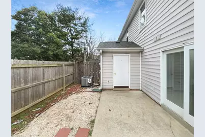 2546 Cottage Place, Greensboro, NC 27455 - Photo 19